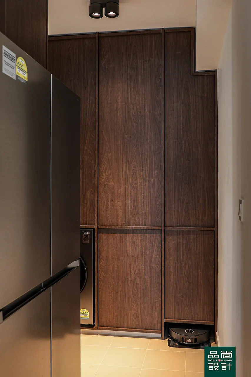 Telok Blangah Towers 4-room — interior by Noble Interior Design