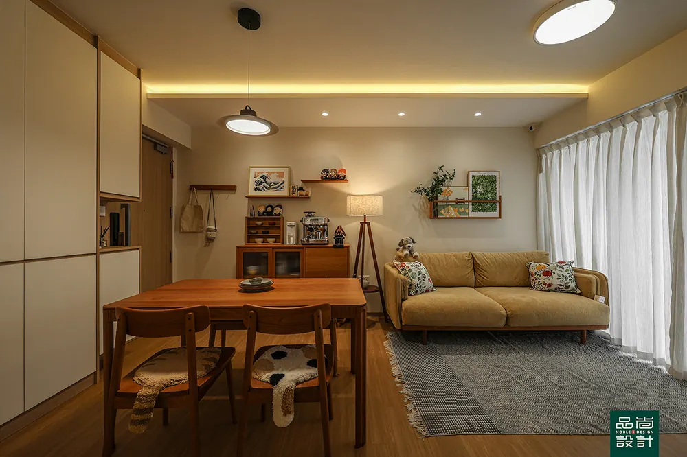Trivelis 4-room — interior by Noble Interior Design