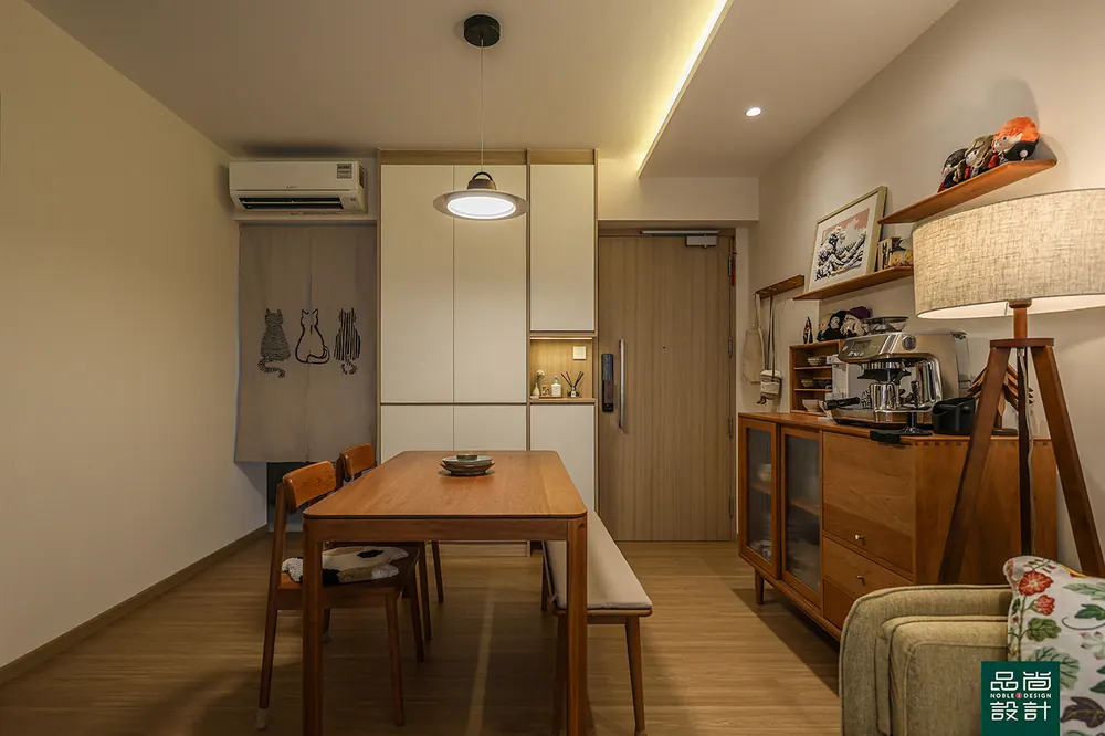 Trivelis 4-room — interior by Noble Interior Design
