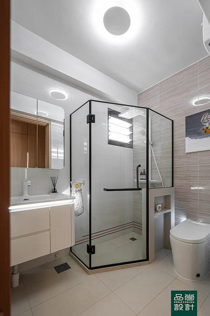 West Coast Parkview 5-room — interior by Noble Interior Design