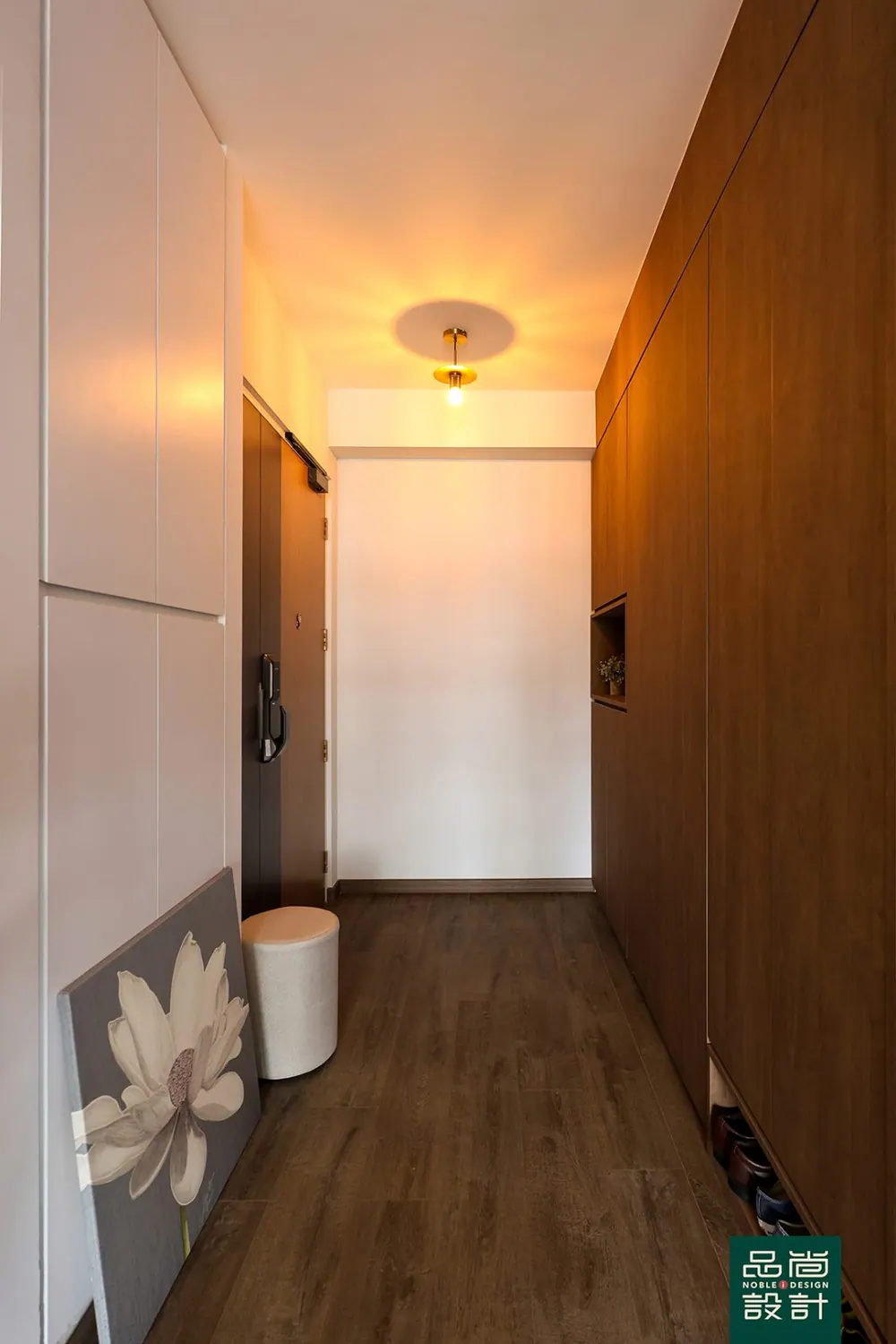 Woodleigh Hillside 4-room — interior by Noble Interior Design