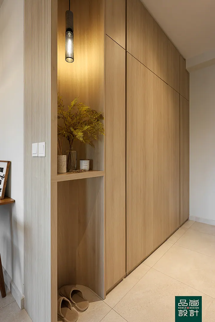 Woodleigh Hillside 4-room — interior by Noble Interior Design