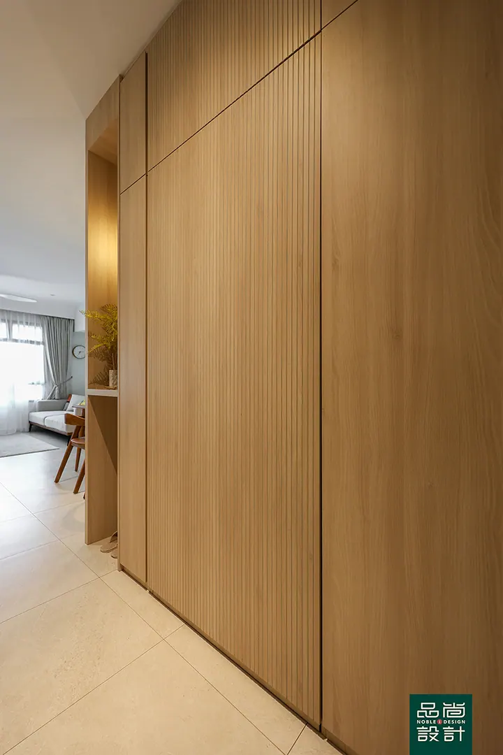 Woodleigh Hillside 4-room — interior by Noble Interior Design