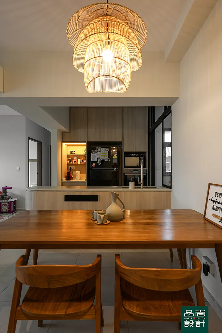 Woodleigh Hillside 4-room — interior by Noble Interior Design