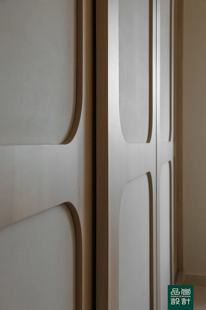 Woodleigh Hillside 4-room — interior by Noble Interior Design
