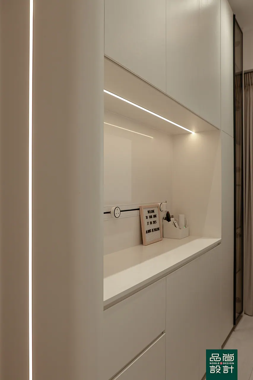 Woodleigh Residences 3 Bedroom — interior by Noble Interior Design