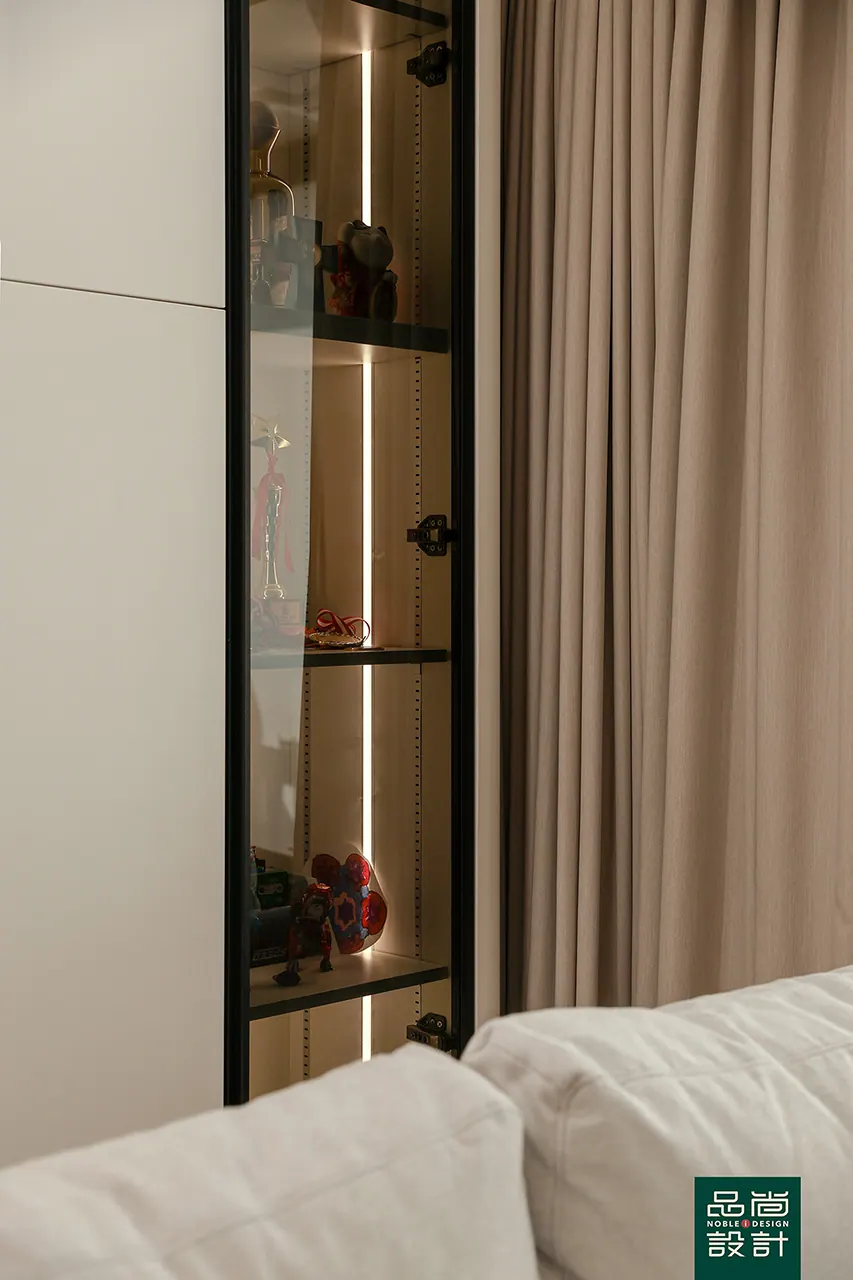 Woodleigh Residences 3 Bedroom — interior by Noble Interior Design