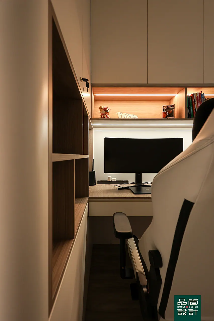 Woodleigh Residences 3 Bedroom — interior by Noble Interior Design