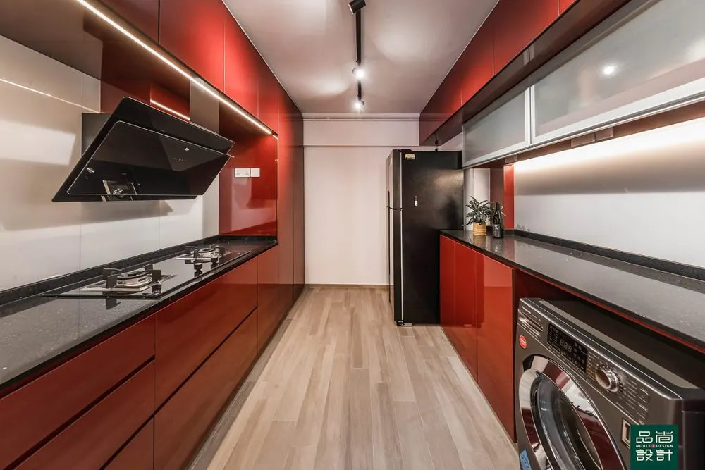 Kitchen in Pasir Ris 5-room — interior by Noble Interior Design